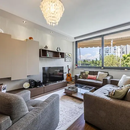 Lights 2br With Balcony By Pikhost Apartment Tirana