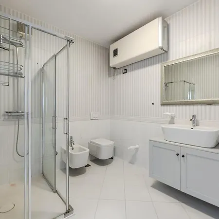 شقة Lights 2br With Balcony By Pikhost